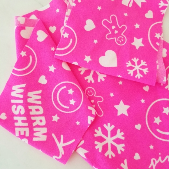 Victoria's Secret Pink Festive Holiday Christmas No Show Thong Panty Hearts NWT - Picture 9 of 11